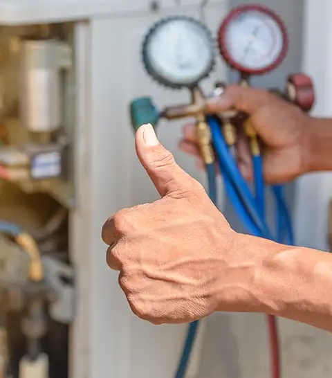 Getting the thumbs up from Wright's Air - your AC refrigerant levels are good!